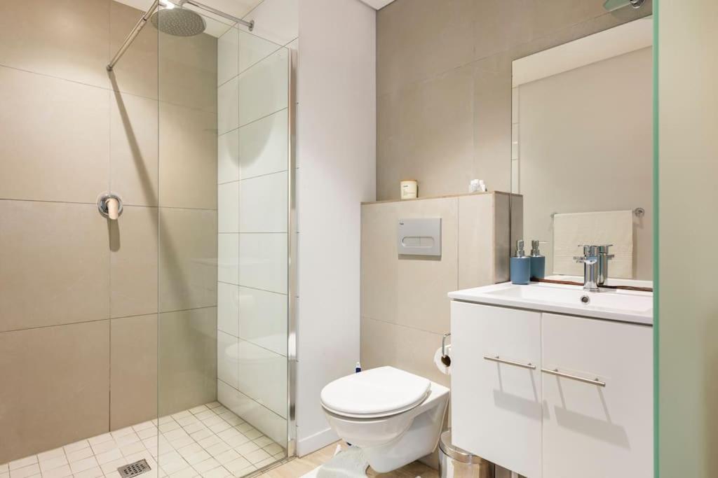 Chic, Central, Family & Group Stay - Stylish 2 Ensuite Bedroom Apartment With Spacious Balcony Kapské Město Exteriér fotografie