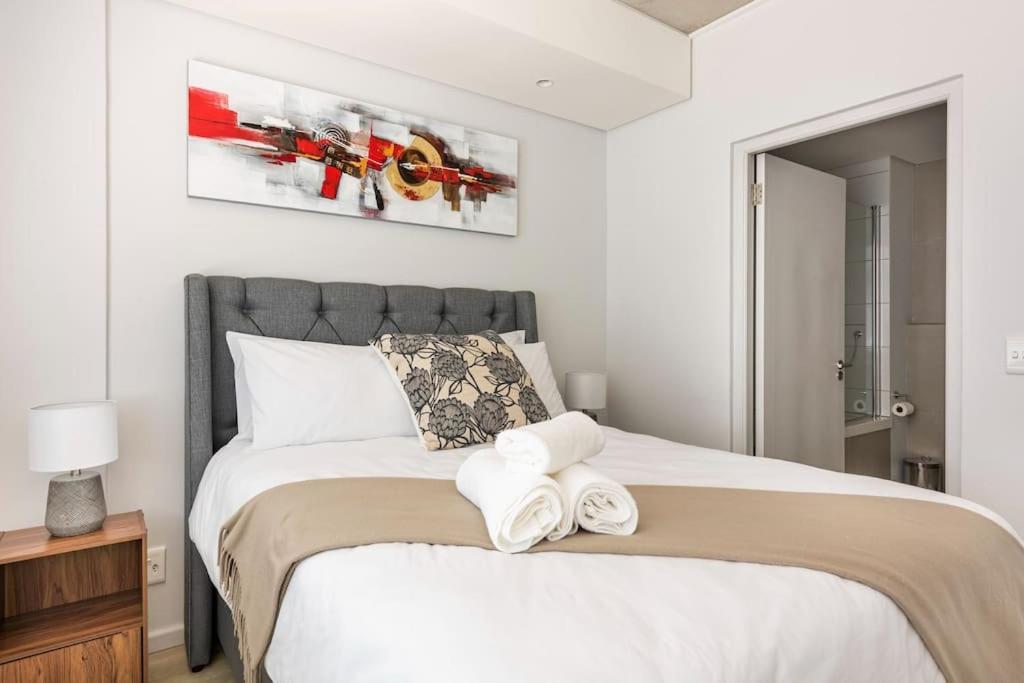 Chic, Central, Family & Group Stay - Stylish 2 Ensuite Bedroom Apartment With Spacious Balcony Kapské Město Exteriér fotografie