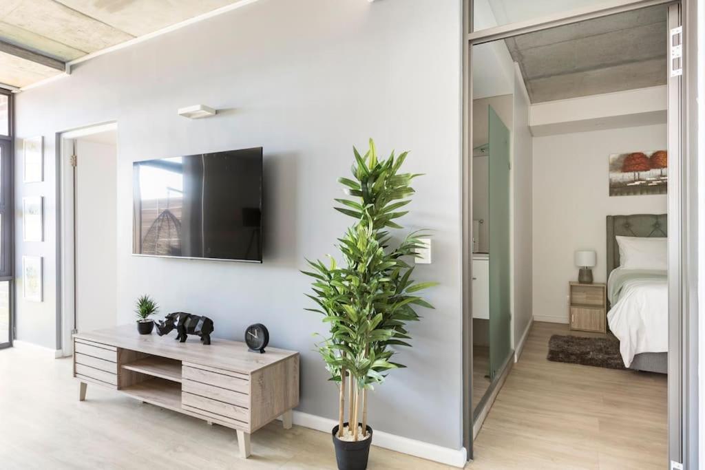 Chic, Central, Family & Group Stay - Stylish 2 Ensuite Bedroom Apartment With Spacious Balcony Kapské Město Exteriér fotografie
